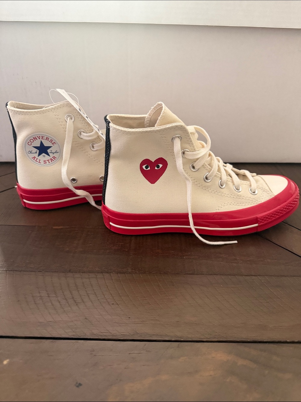 NEW Converse Chuck Taylor All Star 70 Hi
Comme des Garcons PLAY Egret Red Midsol - Picture 5 of 7